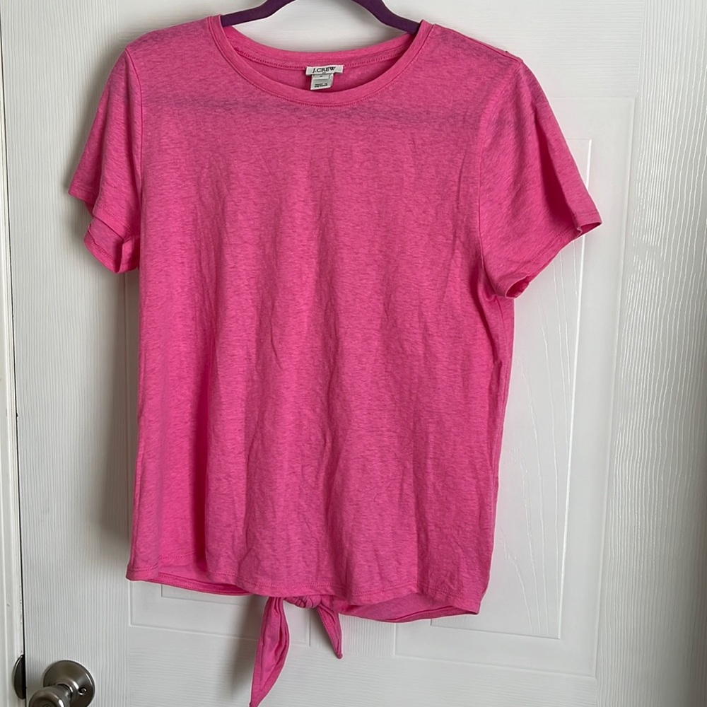 J. Crew Women's round Neck  Short Sleeves size M very pretty color